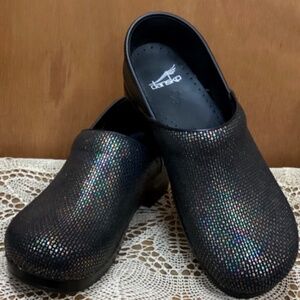 Dansko Professional Rare  Rainbow Leather Clogs slip-on Shoes Women's Size 40 EU